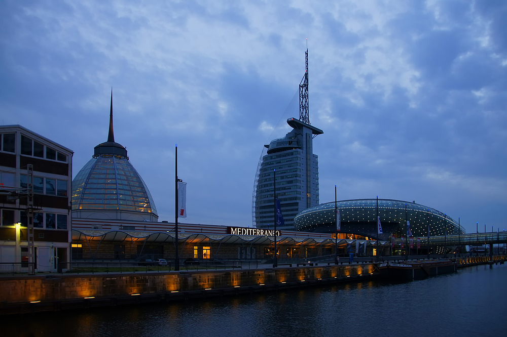 Blick auf das Mediteraneo, Klimahaus und Hotel Atlantic Sail City