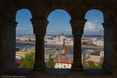 Blick auf das Parlament von der Fischerbastei