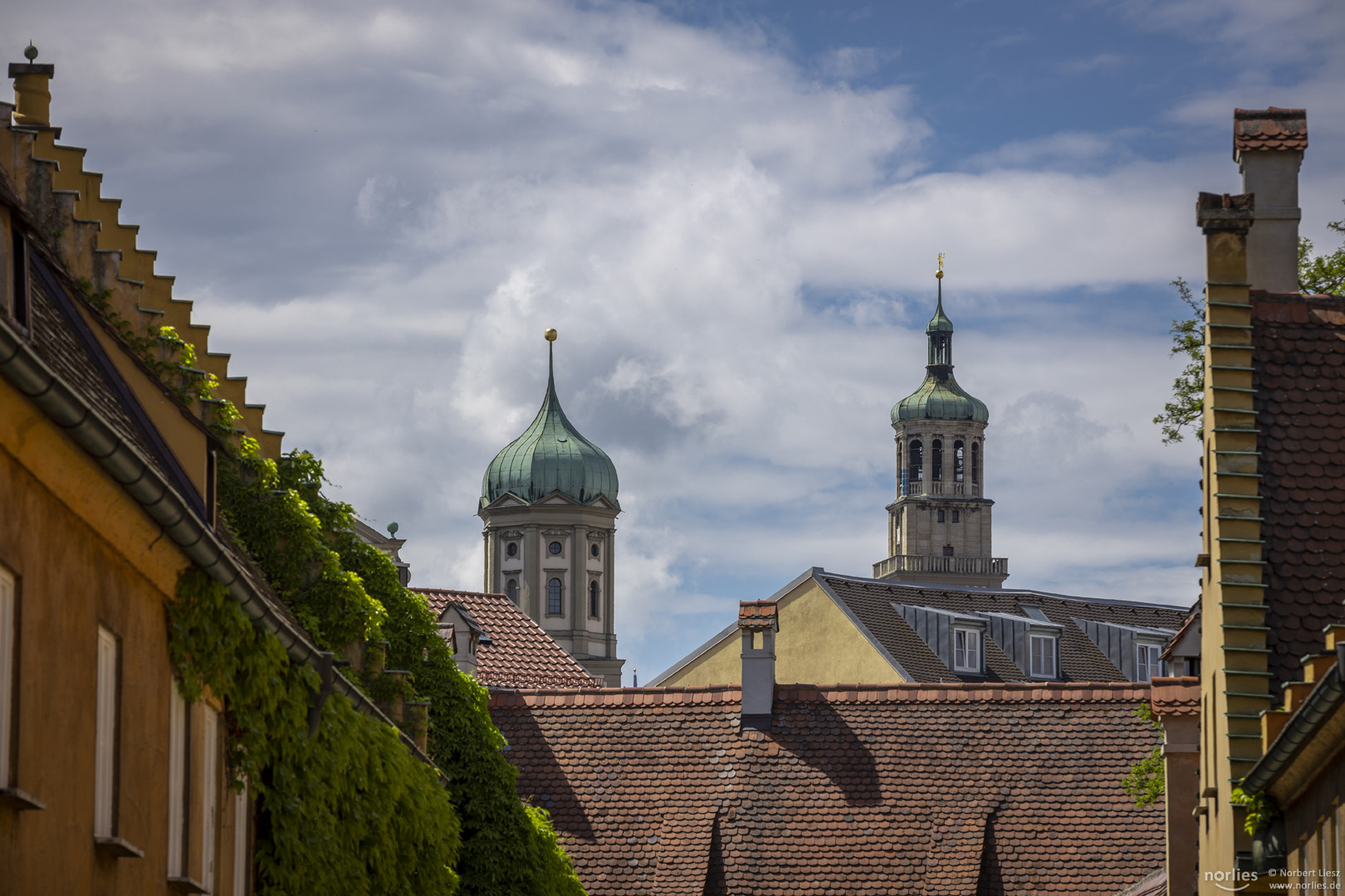 Blick auf das Rathaus und den Perlachturm