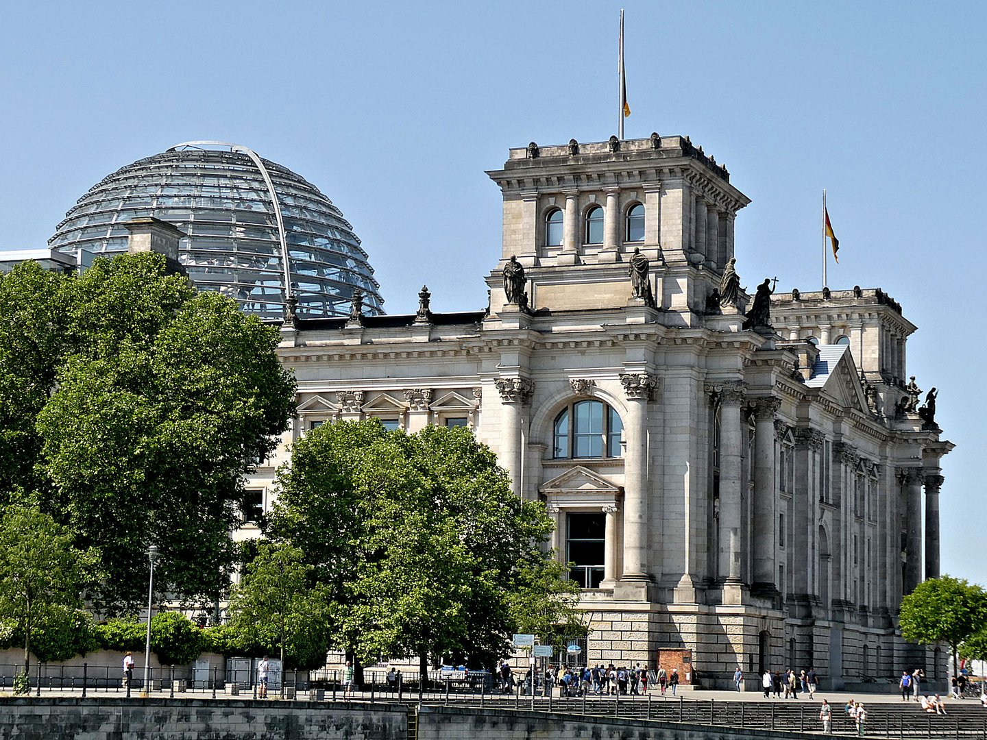 Blick auf das Reichstagsgebäude