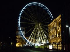 Blick auf das Riesenrad am Burgplatz