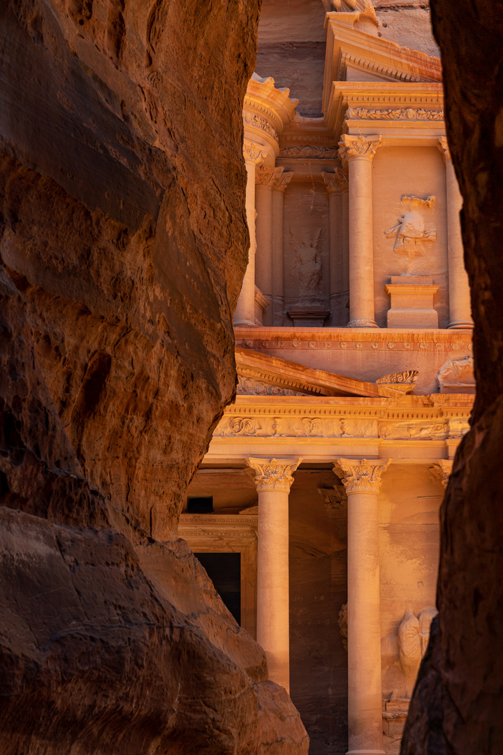 Blick auf das Schatzhaus in Petra