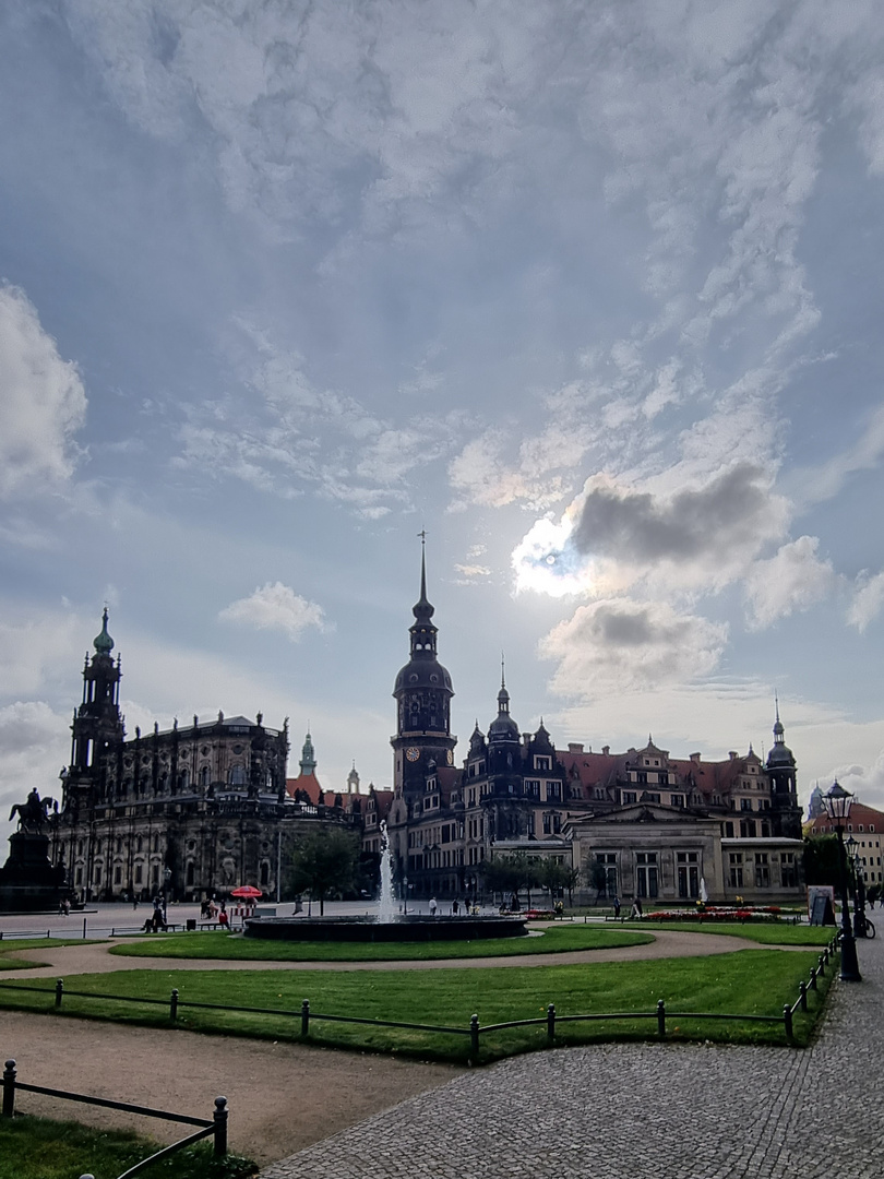 Blick auf das Schloss in Dresden 