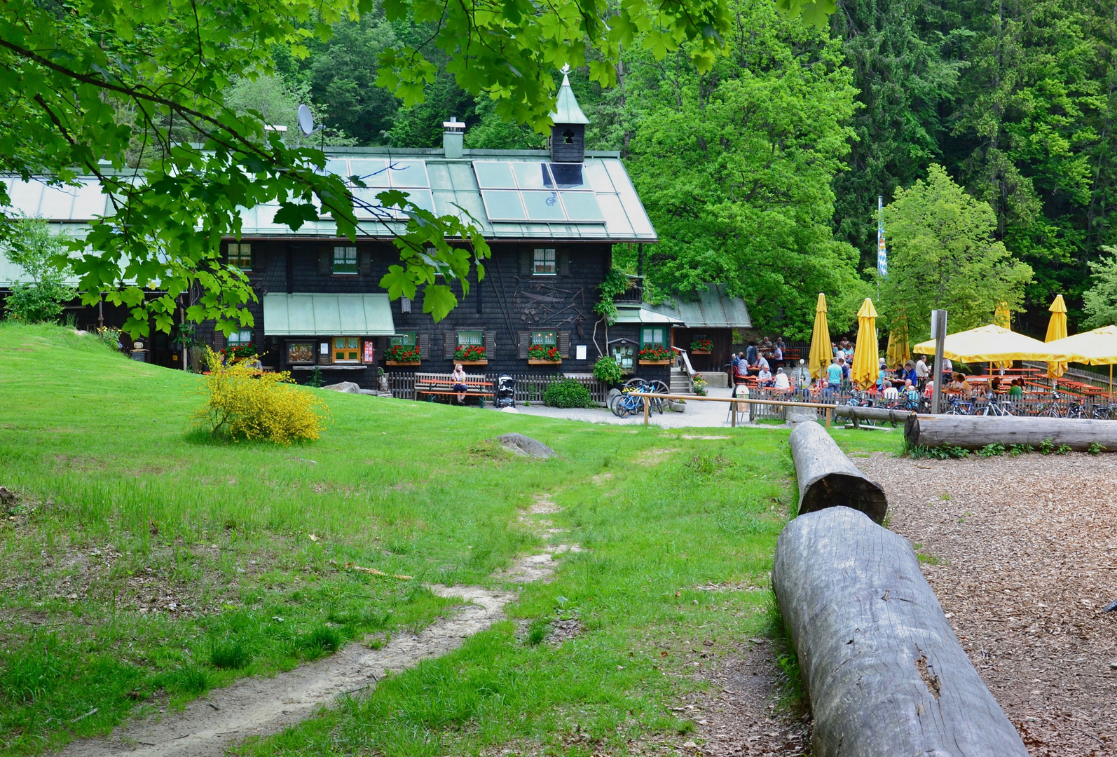 Blick auf das Schwellhäusl…