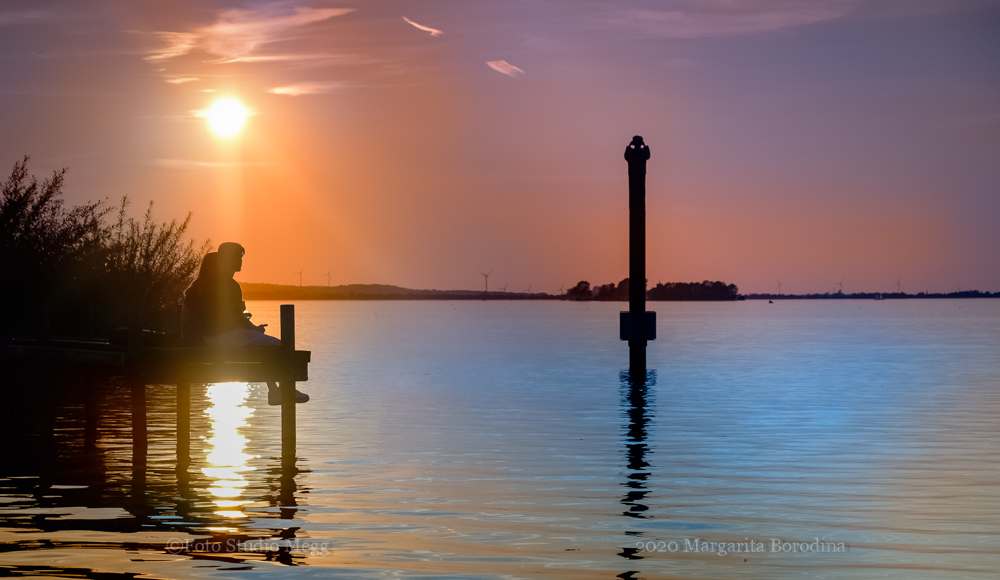 Blick auf das Steinhuder Meer.Der Sonnenuntergang.