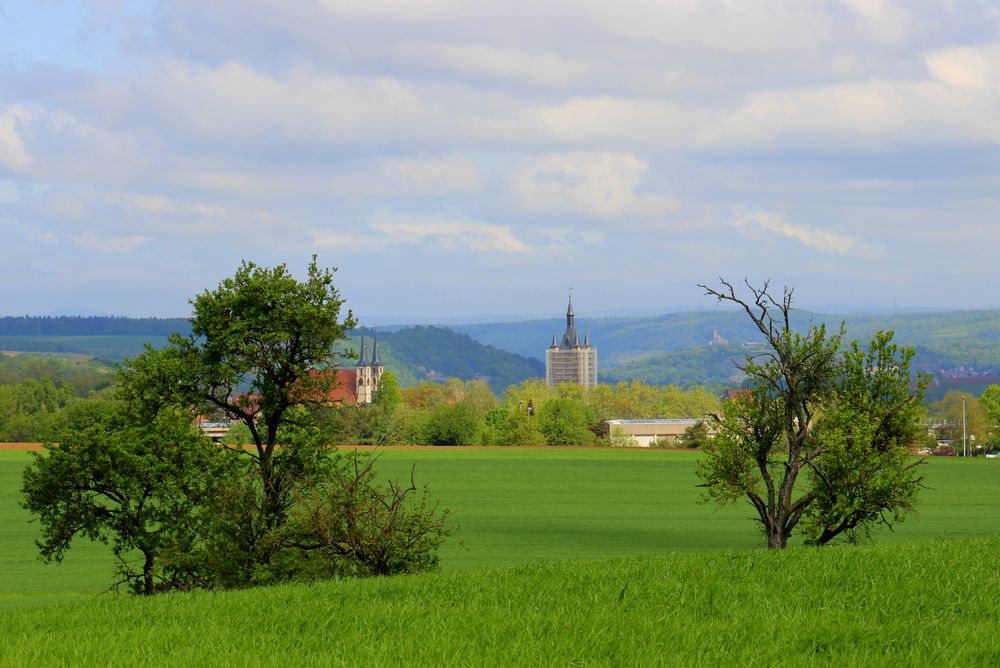 Blick auf den blauen Turm