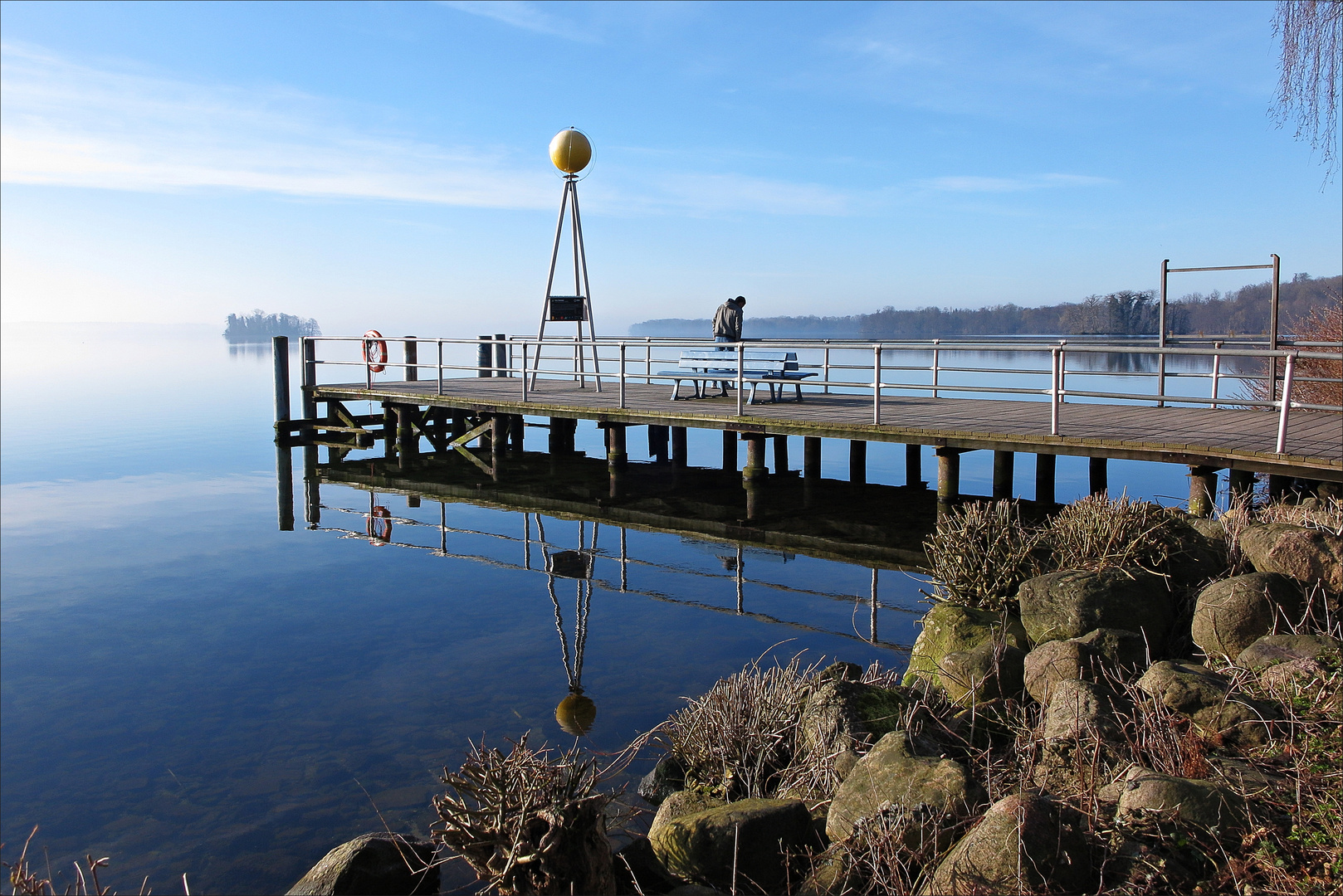 Blick auf den Bootsanleger am Großen Plöner See