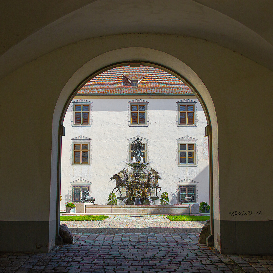 Blick auf den Brunnen....