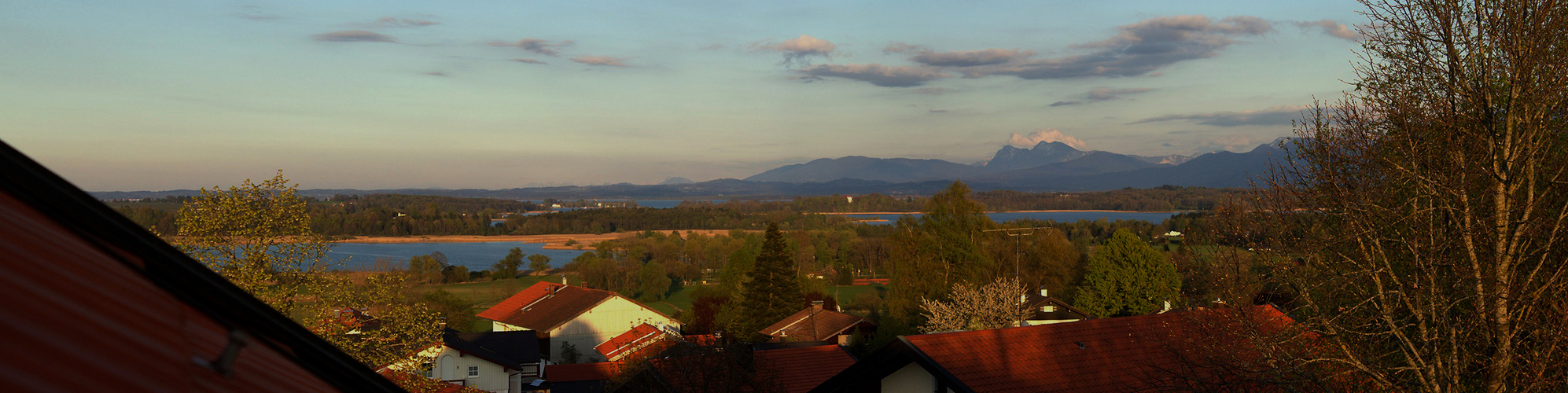 Blick auf den Chiemsee in der Abendstimmung