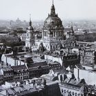 Blick auf den Dom in Berlin vom Rathausturm