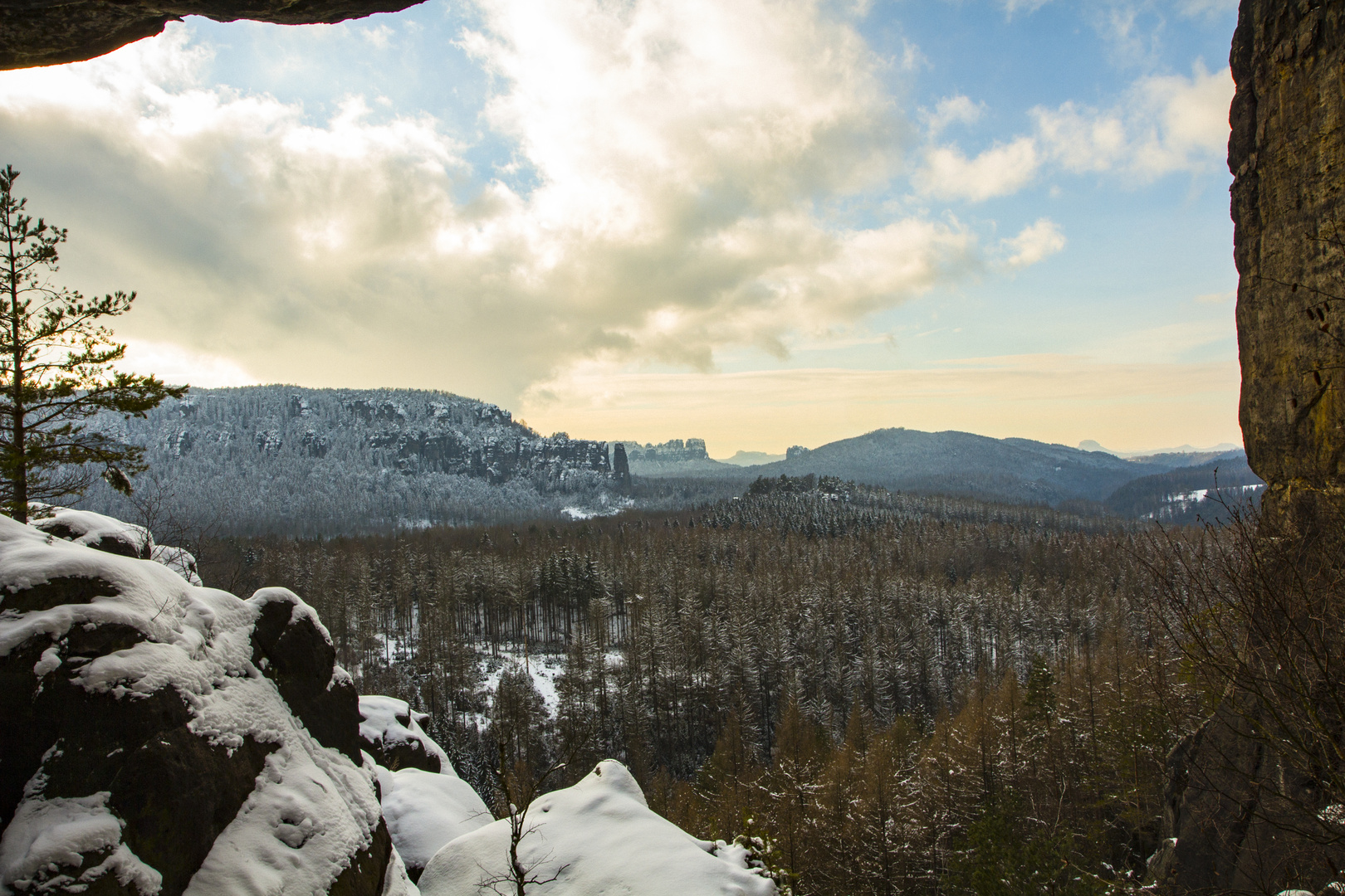 Blick auf den Firnstein und die Affensteine