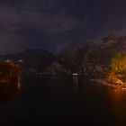 Blick auf den Gardasee bei Nacht