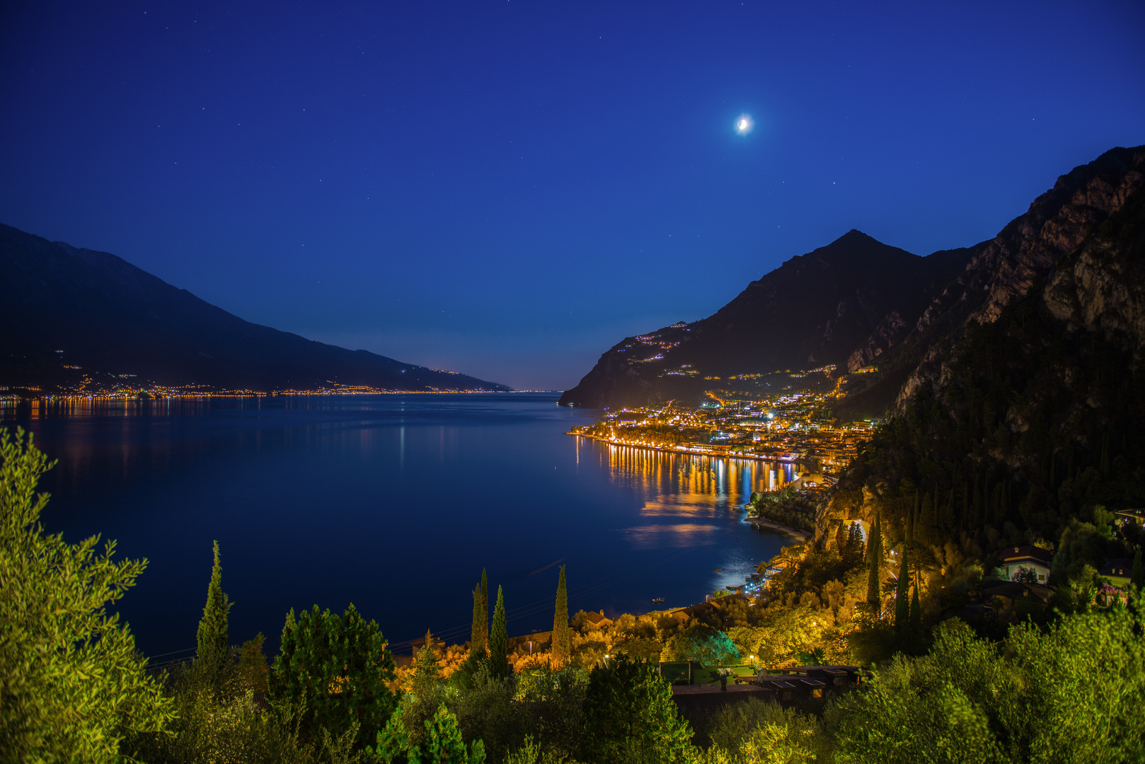 Blick auf den Gardasee Richtung Limone