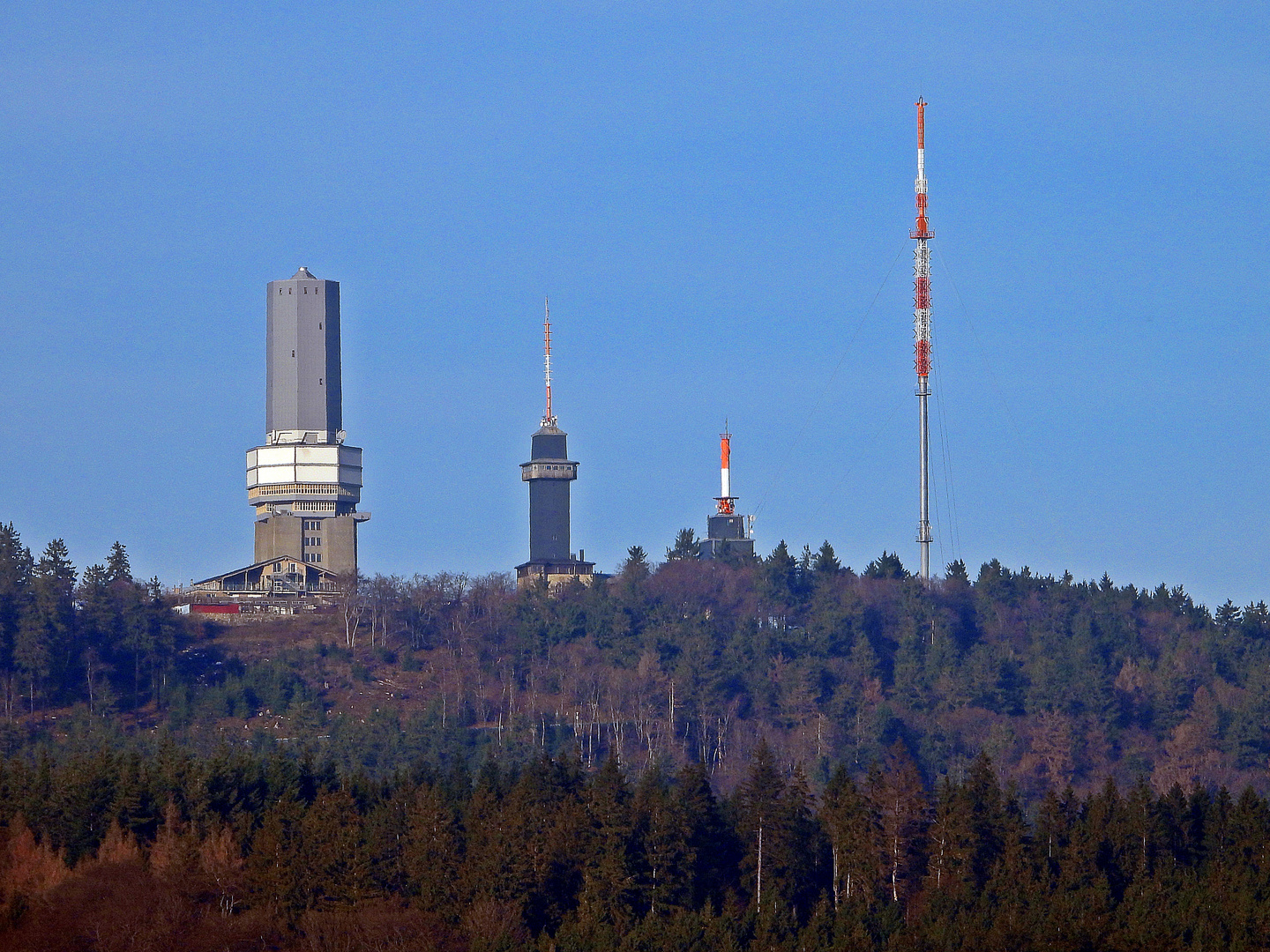 Blick auf den Großen Feldberg im Taunus