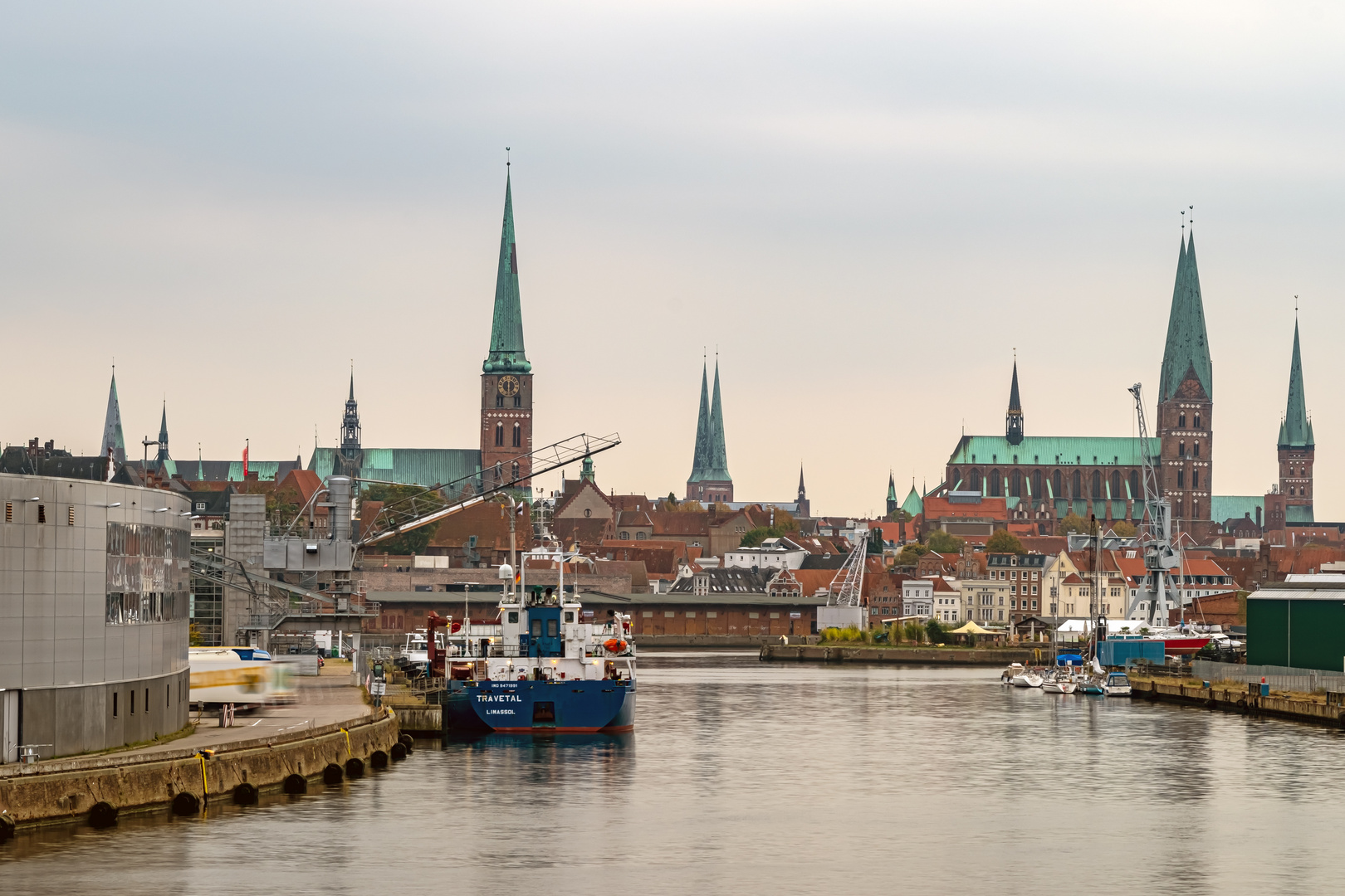 Blick auf den Hafen und die Altstadt...