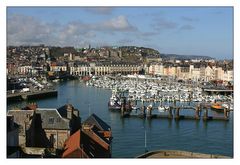 Blick auf den Hafen von Dieppe ...