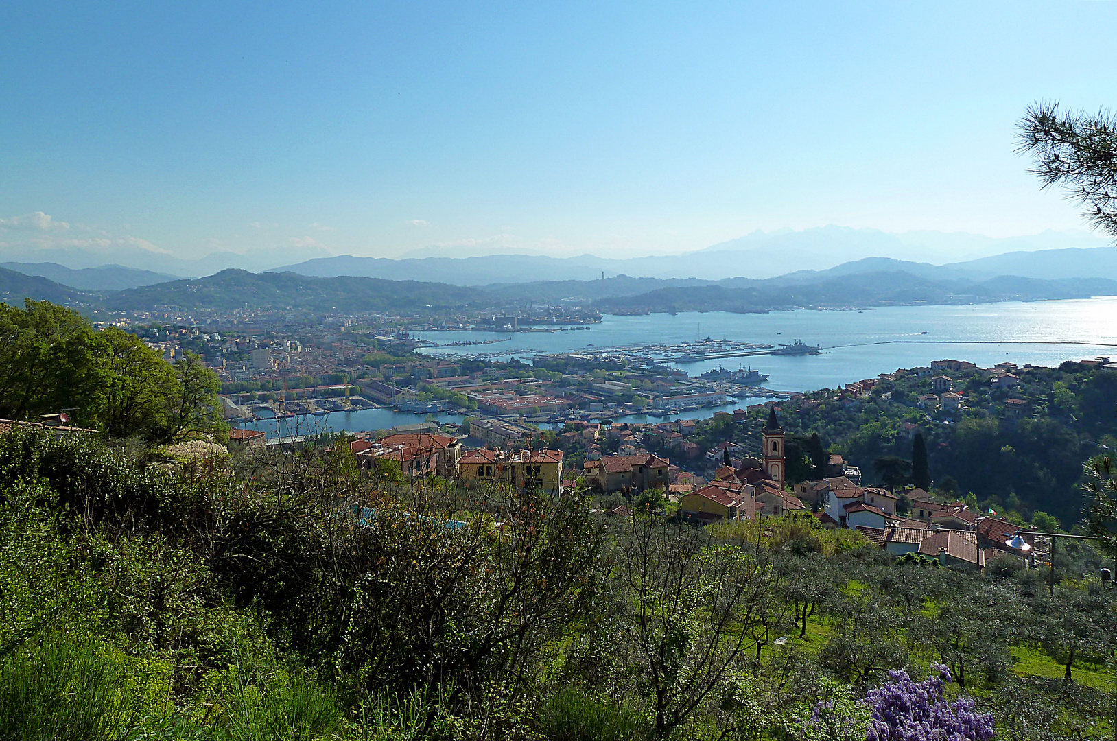 Blick auf den Hafen von La Spezia