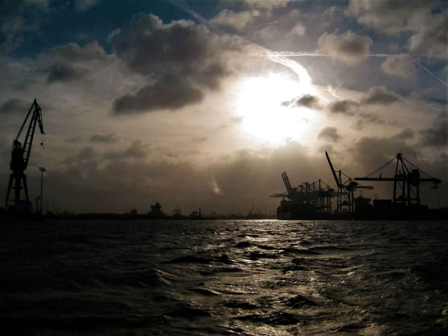 Blick auf den Hamburger Hafen