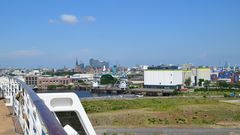 Blick auf den Hamburger Hafen...