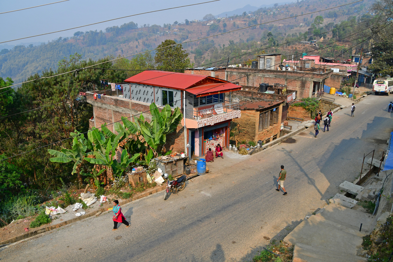 Blick auf den Hauptort von Bungkot östlich der Stadt Gorkha