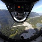 Blick auf den LECH ....YAK 52 - über Stanzach