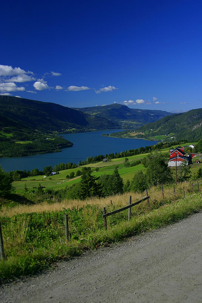 Blick auf den Losna See - Tretten im Gudbrandstal.