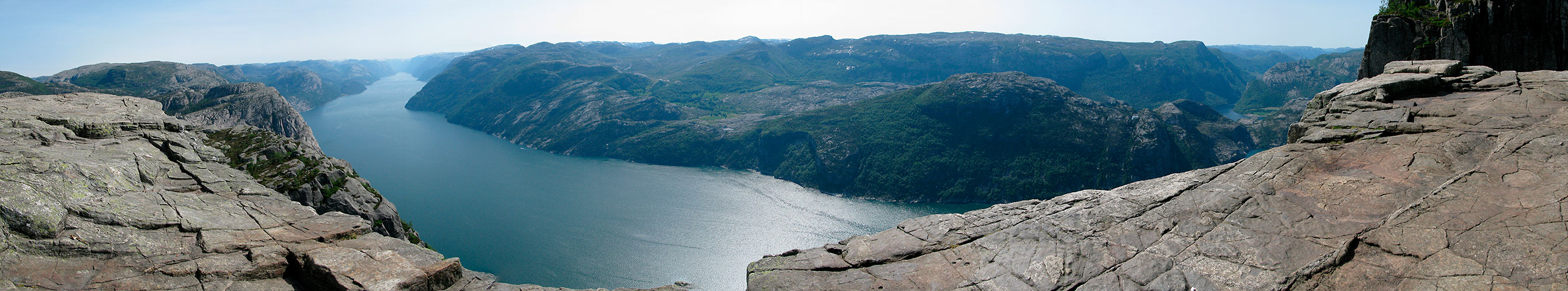 Blick auf den Lysefjord vom Preikestolen