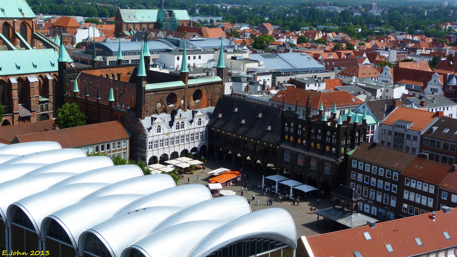 Blick auf den Markt in Lübeck