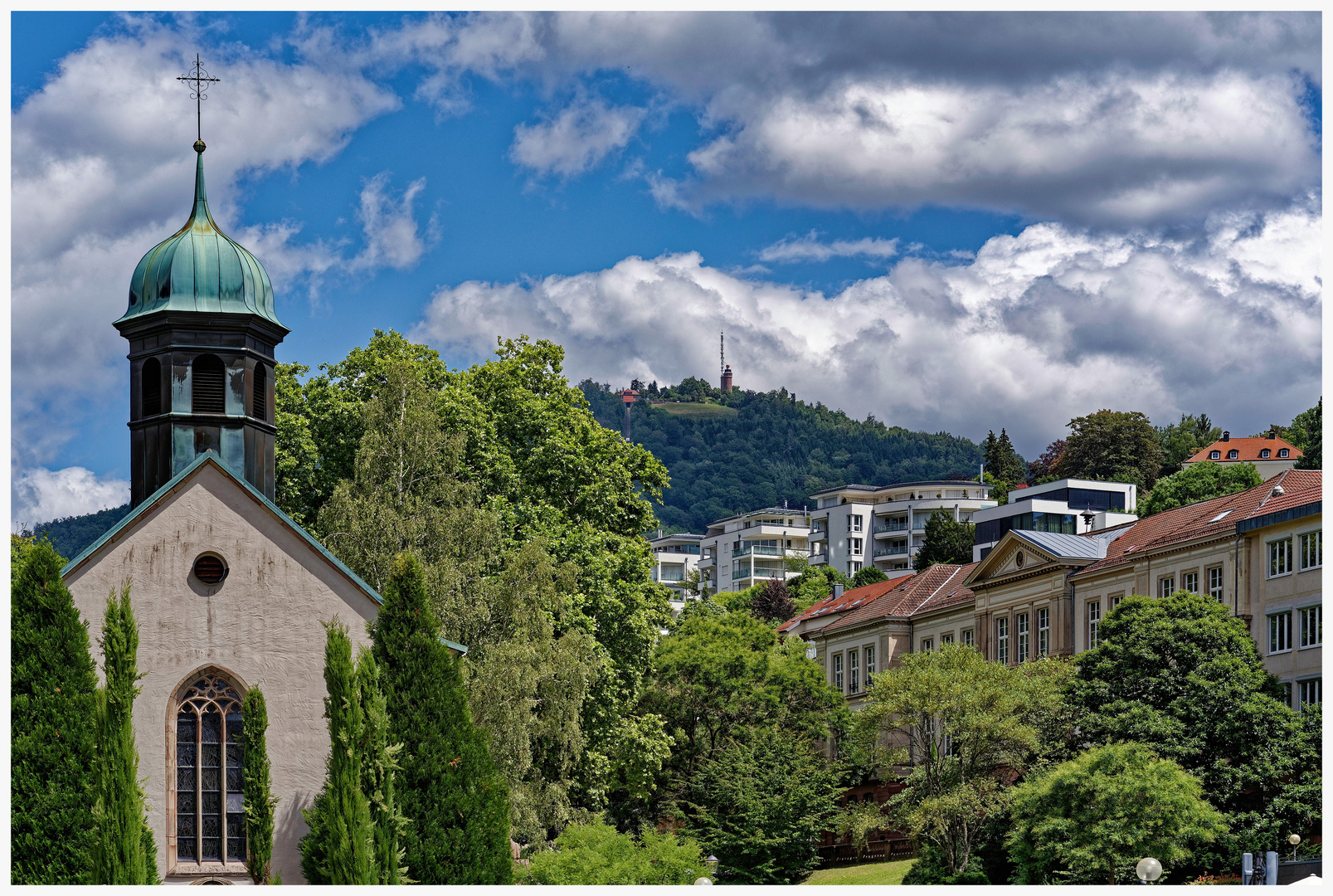 Blick auf den Merkur-Berg bei Baden-Baden