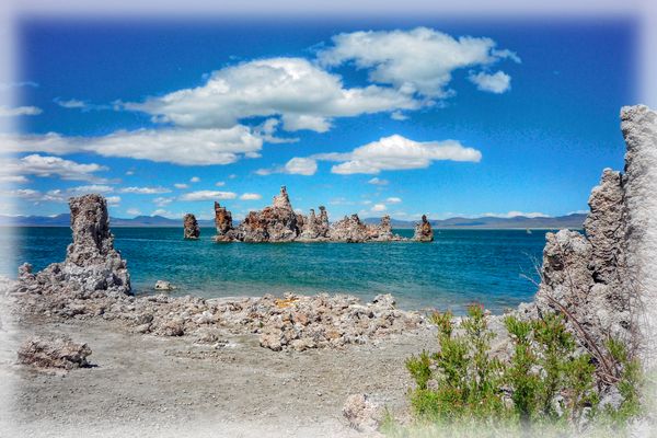BLICK AUF DEN MONO LAKE...