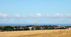 Blick auf den Ort Lønstrup von Vennebjergs Møle aus.