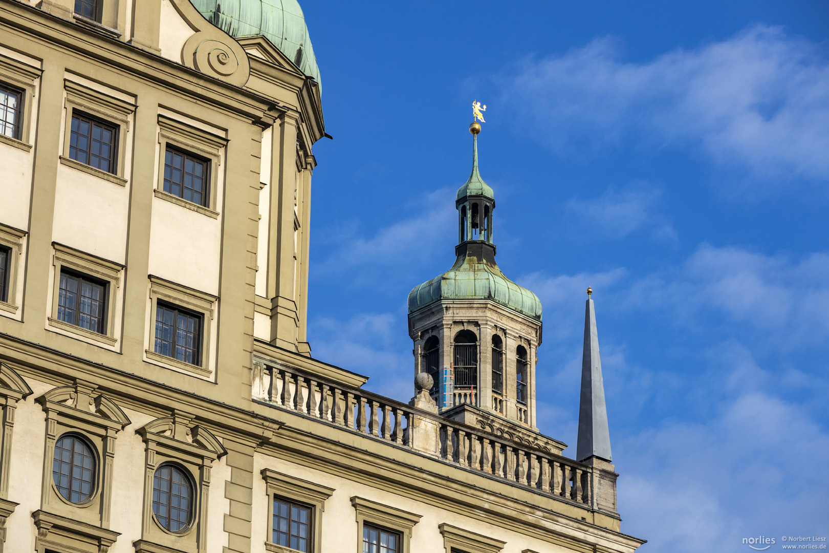 Blick auf den Perlachturm