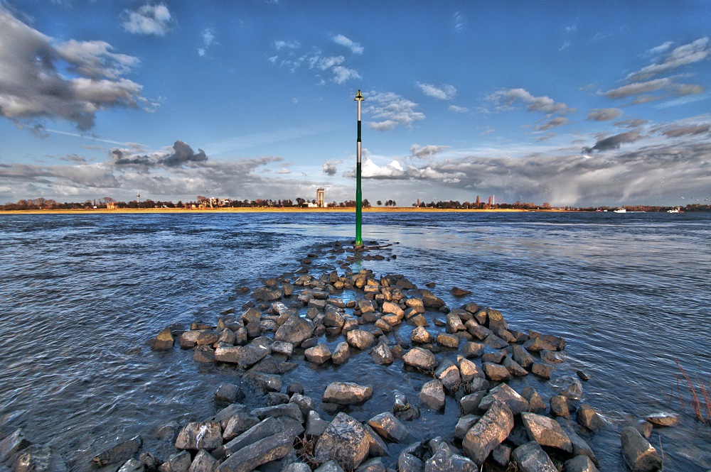 Blick auf den Rhein