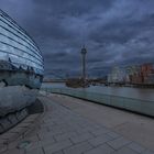 Blick auf den Rheinturm