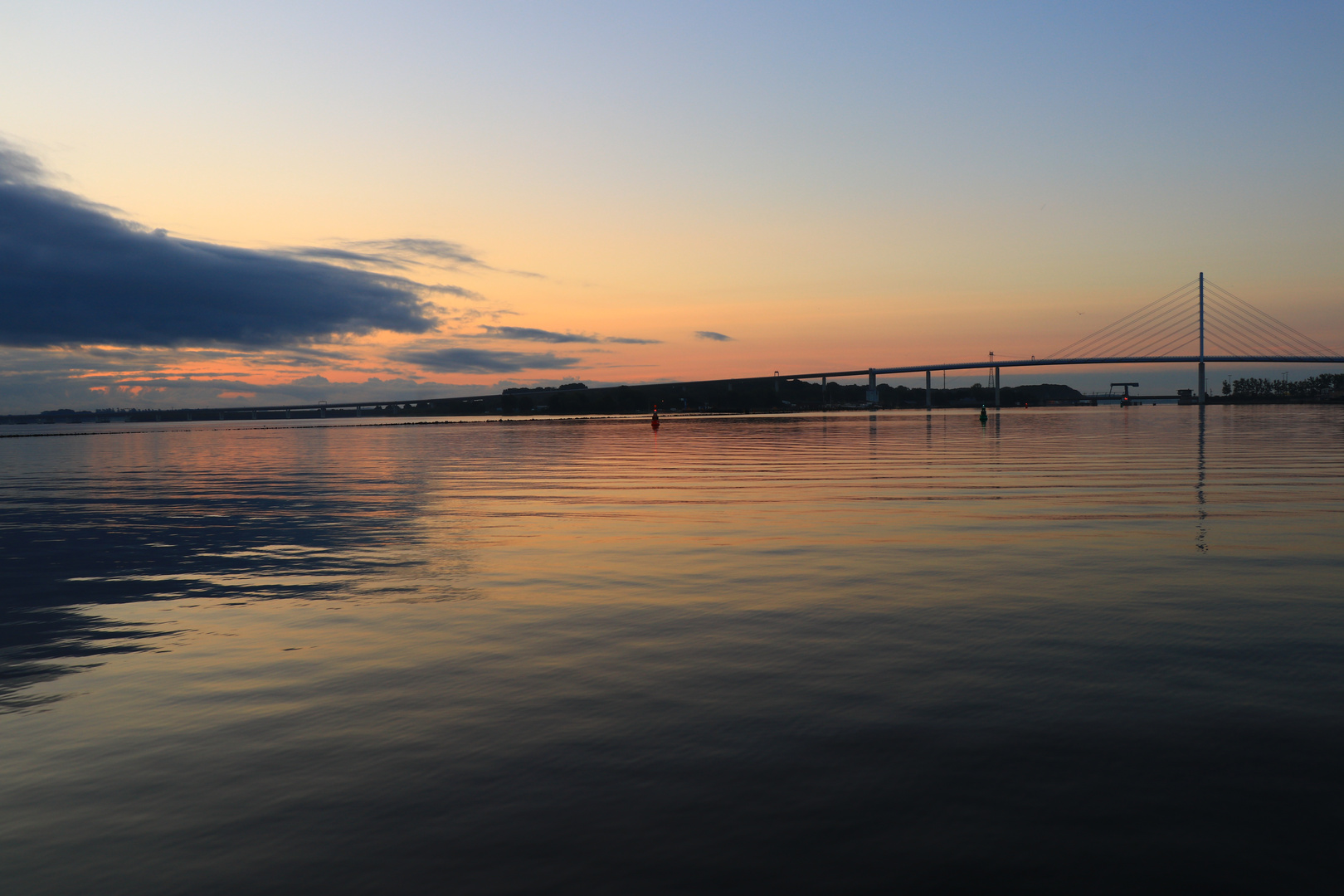 Blick auf den Rügendamm in Stralsund