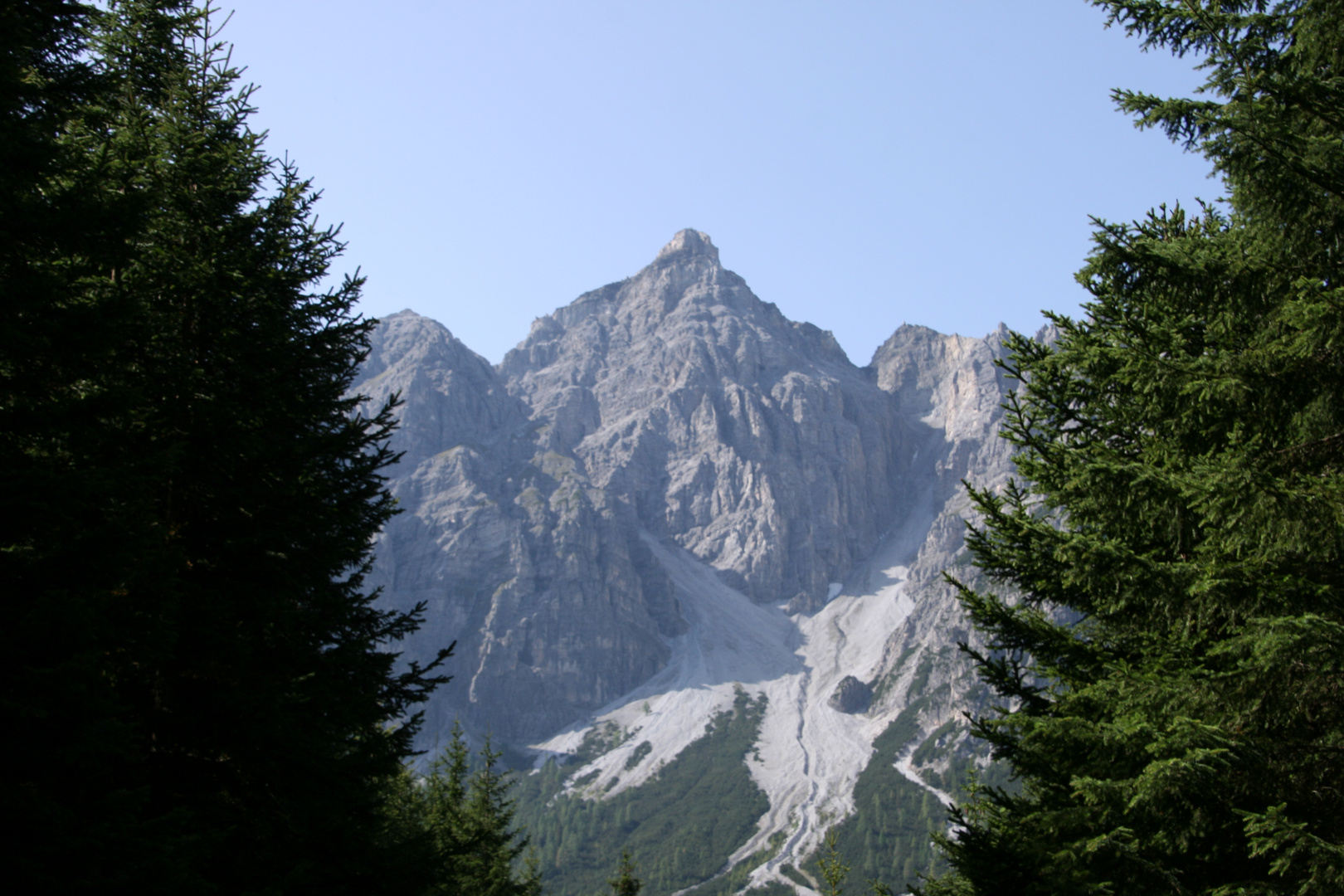 Blick auf den Serles ( Stubai )