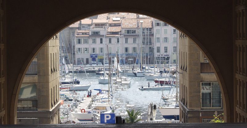 Blick auf den Sporthafen von Marseille.