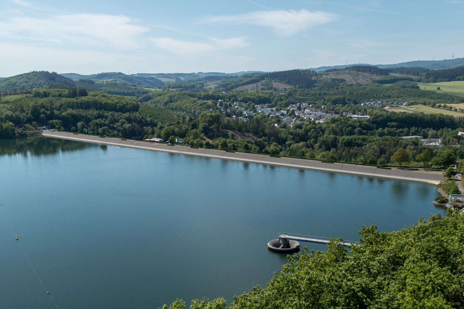 Blick auf den Staudamm