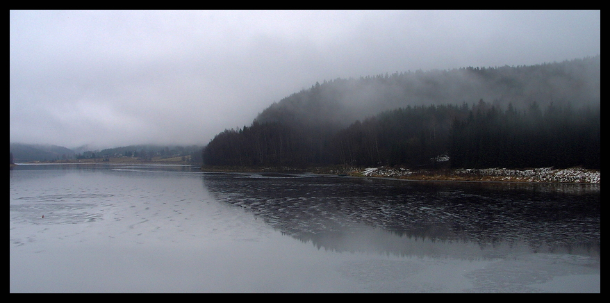 Blick auf den Stausee Rauschenbach