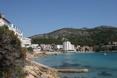 Blick auf den Strand von Sant Elm