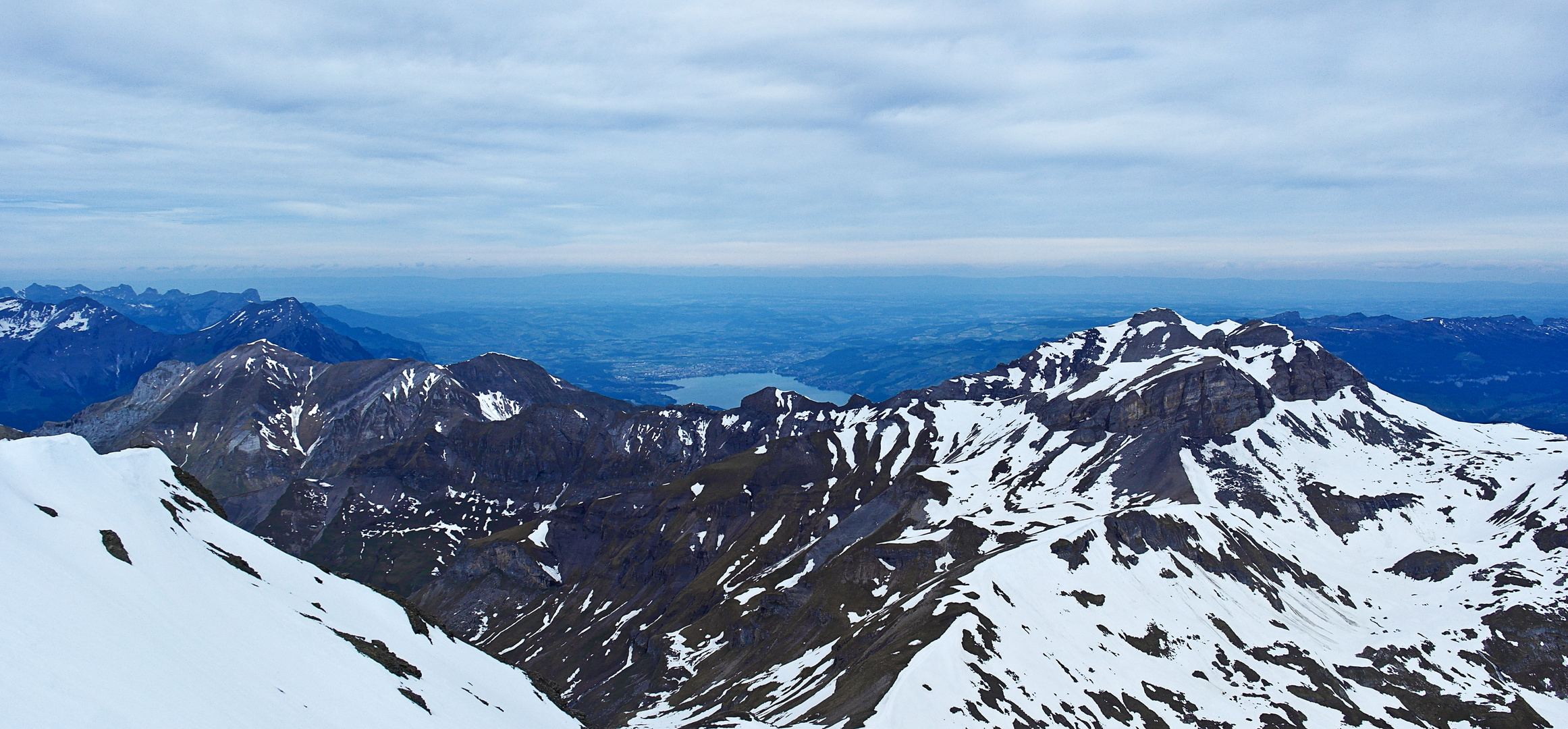 Blick auf den Thuner See