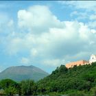 Blick auf den Vesuv und das Kloster Camàldoli della Torre