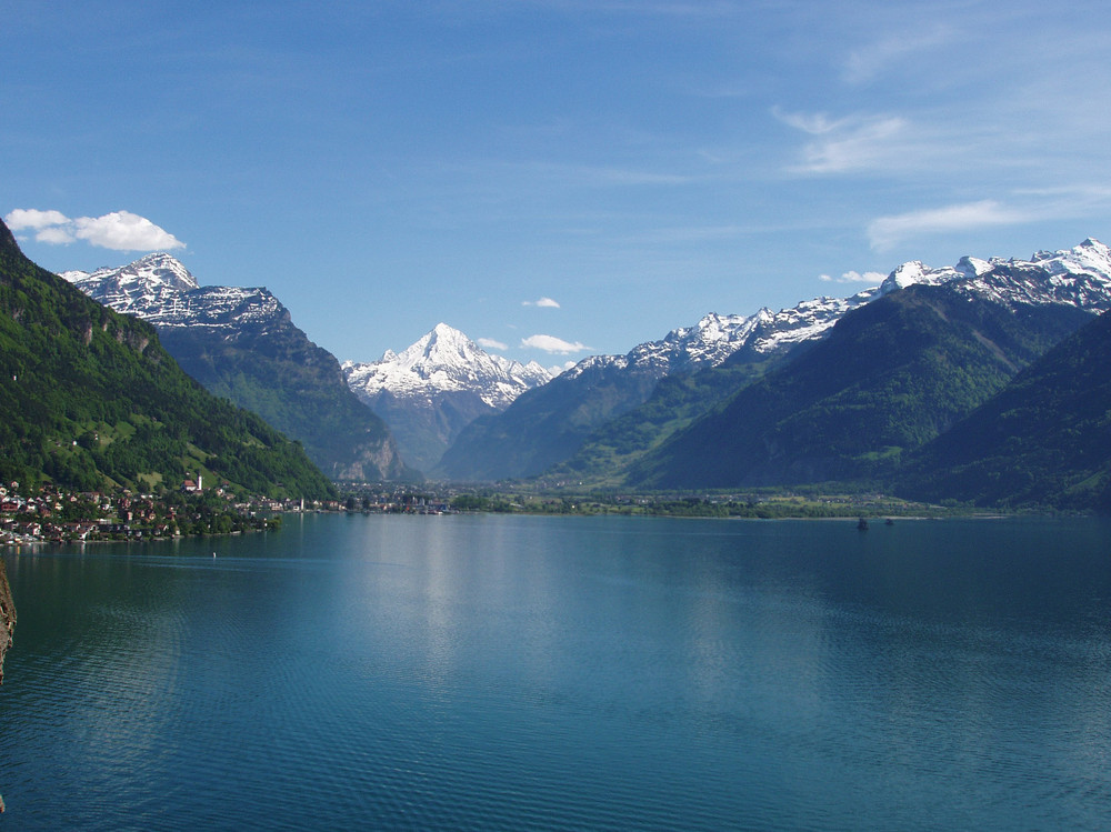 Blick auf den Vierwaldstädtersee ...