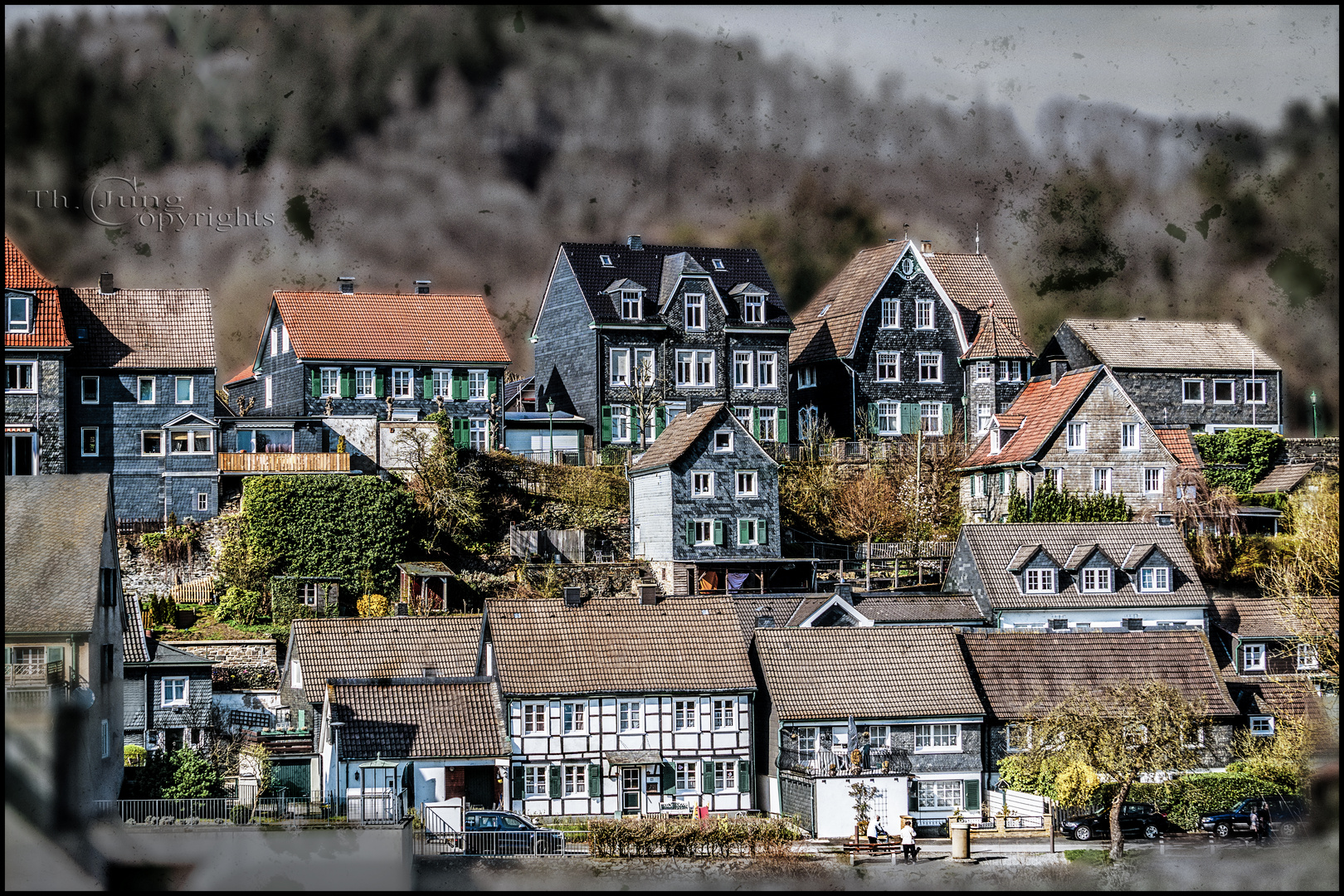 Blick auf den Wuppertaler Stadtteil Beyenburg, am schönen Stausee gelegen ...