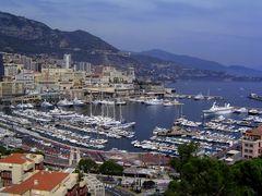 Blick auf den Yachthafen und den Stadtteil Monte Carlo