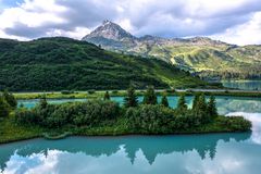 Blick auf den Zeinissee