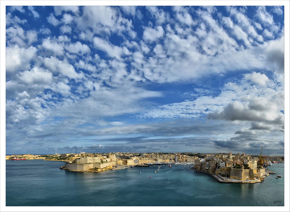 Blick auf die 3 gegenüberliegenden Städte von La Valletta (Malta)