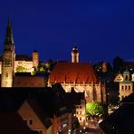 Blick auf die Altstadt zu Nbg bei Nacht