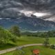 Blick auf die Berge am Attersee