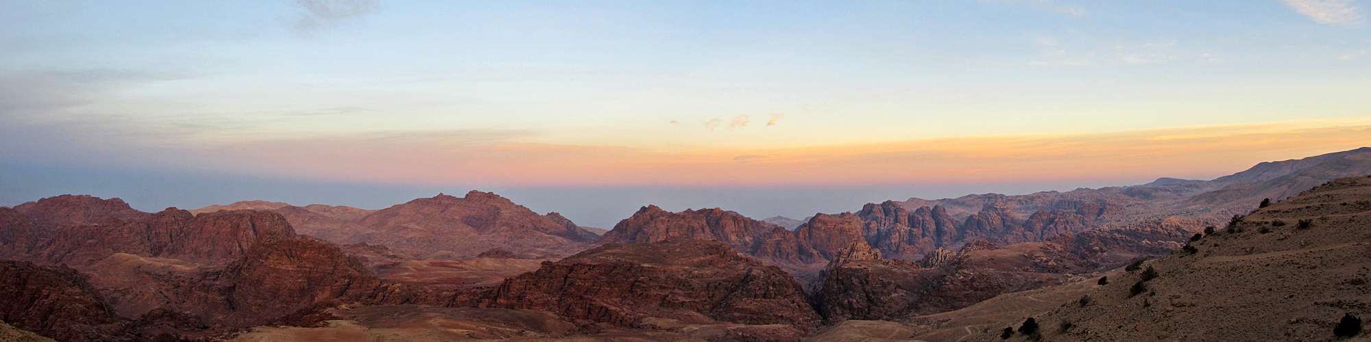 Blick auf die Berge rund um Petra